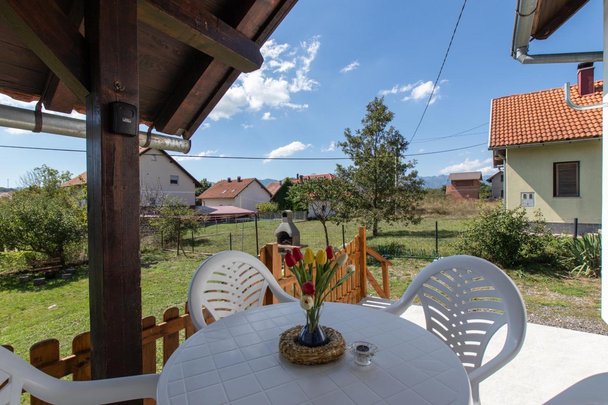 Ferienwohnung Lucija Lovinac  Exterior foto